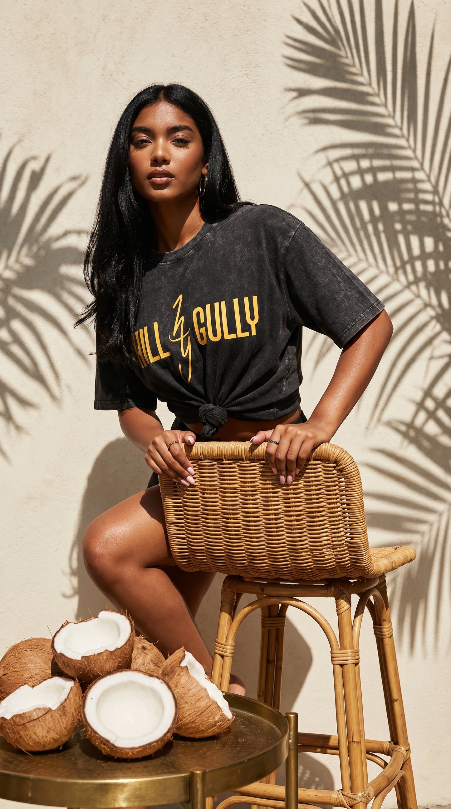 Royal Tee Classic - (black & Gold)